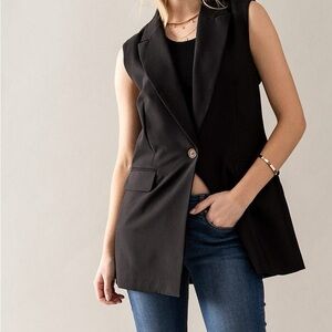 Black Sleeveless Blazer Vest